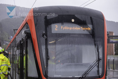 Første testkjøring med bybanen til Fyllingsdalen - ankomst Fyllingsdalen