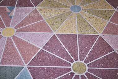 Kunst på Haukeland sjukehus holdeplass