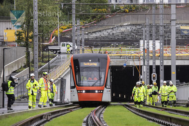 Første testkjøring med bybanen til Fyllingsdalen - ankomst Fyllingsdalen