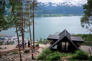 Dagsturhytta i Sandane, Gloppen