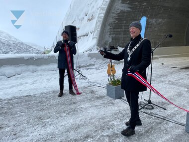 Opning av fv. 53 Ljoteli