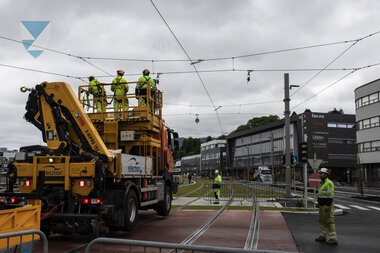 Arbeidar med kjøreledning Minde