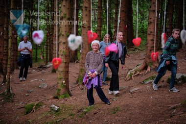 Trivselsskogen i Sandane, Gloppen