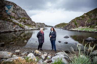 Fylkesvaraordførar Natalia Golis og Aud Karin Oen