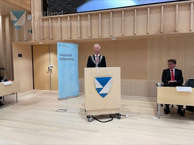 Fylkesordførar Jon Askeland