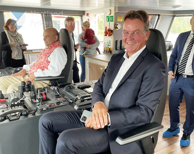 Skulebas dåp båt Måløy vidaregåande skule