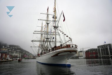 Statsraad Lehlkuhl på jordomsegling