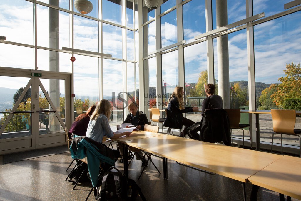 Pause i studentkantina