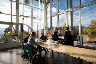 Pause i studentkantina