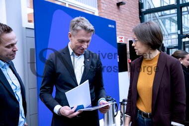 Energiminister Terje Aasland besøker campus Porsgrunn