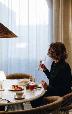 Breakfast Admiral Hotel