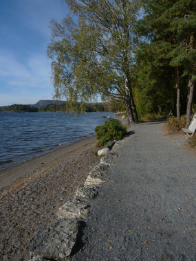 Kyststi langs Høvikstranden