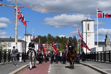 Hest foran i 17. mai toget, 2023