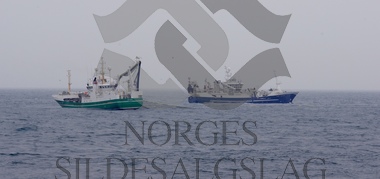 Krossfjord og Røttingøy i arbeid på feltet