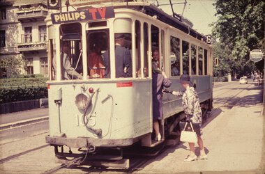 105 ved nedlagte Meltzers gate holdeplass.