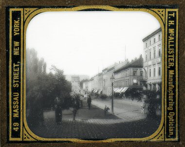 Karl Johans gate mot slottet