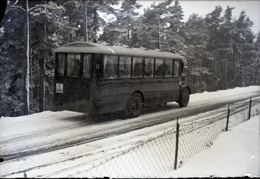 Snutebuss, Ekebergbanen ca 1930