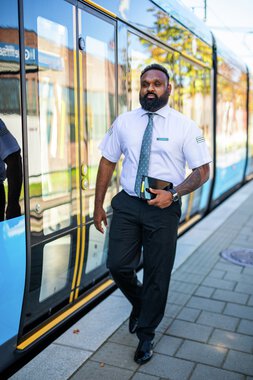 Nye uniformer trikken 