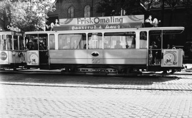 SS93  og tilhenger 525 på Stortorvet