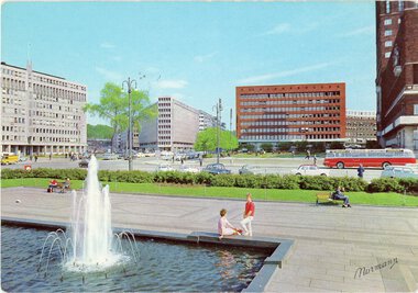 1189	Rådhusplassen med fontene.