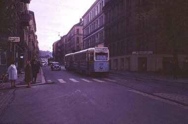 249 med henger på vei fra Bøler til Jernbanetorget