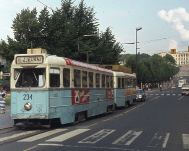 Høka 234 i Karl Johans gate