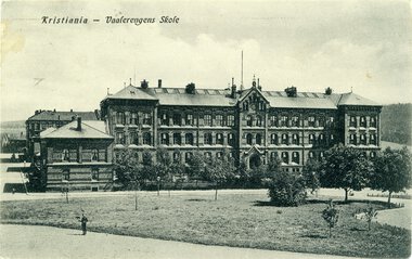 1129	Vålerengens skole