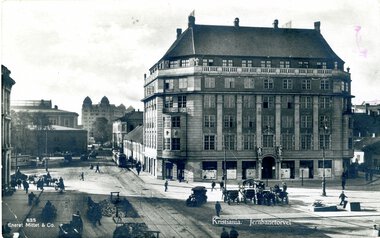 1560	Jernbanetorget