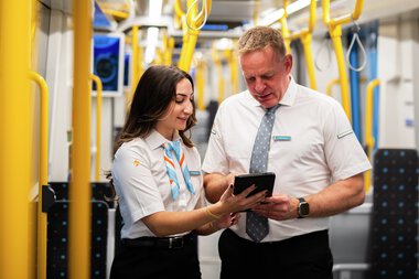 Nye uniformer trikken 