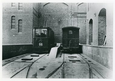 1063 	Vogn 66, korntrikken