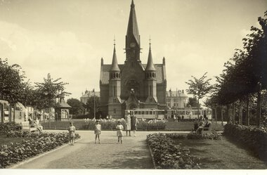 100 og 529 ved Sagene kirke