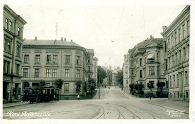 1427	Cort Adelers gate