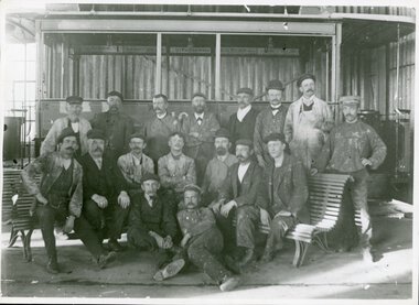 Verkstedpersonalet hos Kristiania Elektriske Sporvei