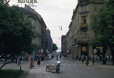 1077	Rosenkrantz gate mot Stortingsgata	