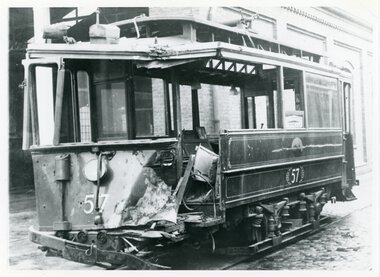 Vogn 57 kollisjonsskadet