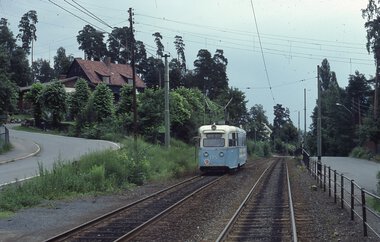 1096	Vogn 175 ved Furulund holdeplass.	