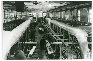 Skrog i monterings-hall	