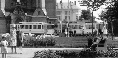 100 og 529 ved Sagene kirke ca 1960