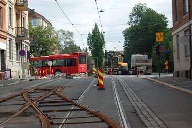 Bygging av midlertidig endeholdeplass i Thereses gate