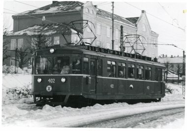 Bærumsbanen, vogn 402 ved Majorstuen på vei vestover