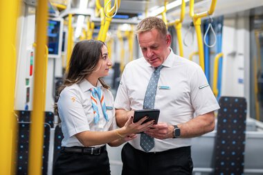 Nye uniformer trikken 