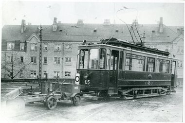 Vogn 65 her med arbeidshenger