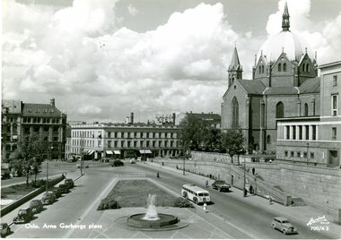 1290	Arne Garborgs plass 