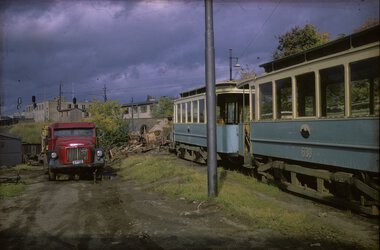 0229		Vognene 608 og 630 klar for opphugging på Vålerenga.