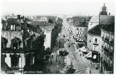 Karl Johans gate	Fugleperspektiv mot Egertorget.