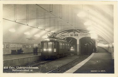 Nationaltheatret stasjon