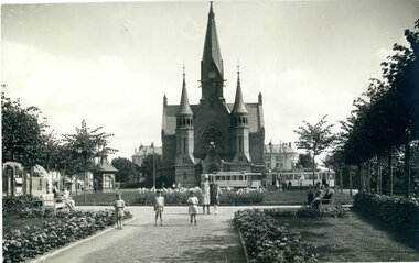 1299	Sporvogn ved Sagene kirke.