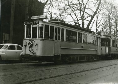 156 med tilhenger ved Gassverket.