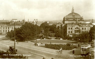 1380	Nationaltheatret, med linje 3 og 5