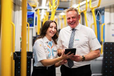 Nye uniformer trikken 